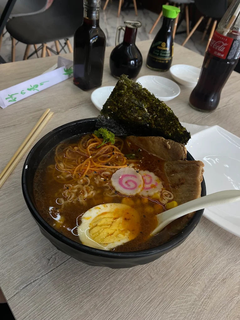 Ramen de cerdo